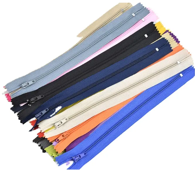 Hengda Zipper Offre Spéciale Nylon Zipper Fabrication Fantaisie #5 Extrémité Ouverte Métal Zip Coloré En Plastique Zipper Bande Pour Sacs
