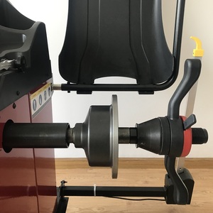 Cổ điển bánh xe cân bằng máy 24 inch Tự động cân bằng bánh xe với <span class=keywords><strong>CE</strong></span> xách tay Trung Quốc lốp bánh xe cân bằng cho lốp cửa hàng - Product Image 3