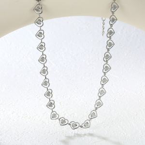 Collier ras du cou tendance pour femme en acier inoxydable, avec pendentif cœur ajouré, plaqué or 18K PVD, bijou étanche - Product Image 6