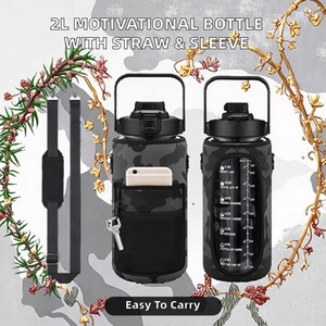 Botella de agua portátil de 2L con marcador de tiempo motivacional, asa y pajita, anticorrosión, para fitness, gimnasio, deporte, camping, con funda para teléfono. - Product Image 2