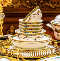 Service de Table de Luxe en Porcelaine Fine 16 Pièces, Motif Floral Européen avec Incrustations Dorées, Assiettes et Bols, Compatible Lave-Vaisselle, Micro-ondes et Congélateur, En Stock