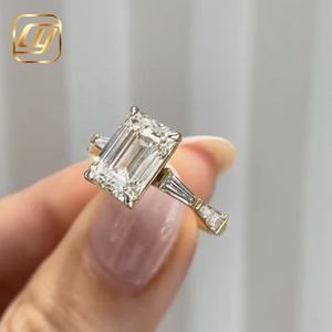 Anillo de Compromiso de Lujo con Diamante Cultivado en Laboratorio con Corte Esmeralda, Joyería Fina con Incrustaciones de Diamantes, Oro Sólido de 10K, Anillo de Compromiso para Mujer - Product Image 5