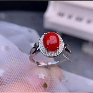 Anillo de Coral Rojo Natural, Plata de Ley 925, Gema Ovalada, Anillo Delicado de Compromiso o Promesa para Mujer - Product Image 1