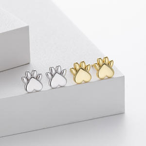 أقراط بسيطة على شكل آثار أقدام الحيوانات، أقراط فضة استرلينية عيار 925، آثار أقدام قطط وكلاب لطيفة، هدية عيد الحب لزوجتك - Product Image 1