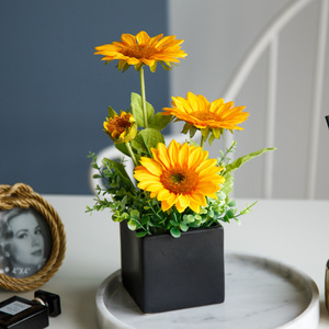 Juego de Girasoles Artificiales West Lake Butterfly, Florero de Cerámica Negra de 30 cm, Decoración para el Hogar - Product Image 1