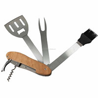 Outil de barbecue multifonction 5 en 1 : Spatule à fentes, Brosse en silicone, Fourchette en acier inoxydable, Ouvre-bouteille, Tire-bouchon
