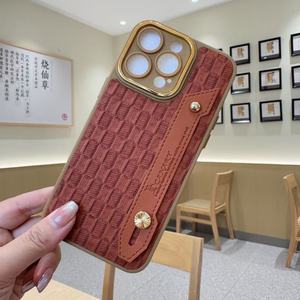 Bonne qualité nouvelle tendance étui de téléphone portable avec bracelet facile à prendre couverture arrière de protection pour téléphone portable conception pour hommes conception pour femmes - Product Image 4