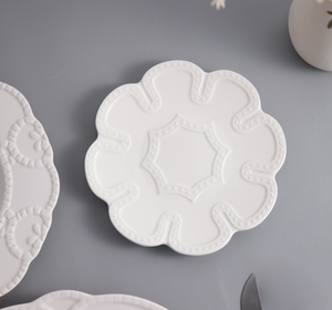 Ensemble d'assiettes à dîner en céramique blanche avec logo personnalisé en relief, pour mariage, banquet, hôtel de luxe, restaurant, fête, vaisselle en porcelaine - Product Image 6