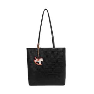 Sac à main classique simple uni, tendance, pour femmes, nouvelle grande capacité, élément cheval de poupée, motif tissé, fermeture à glissière, tout en cuir - Product Image 3