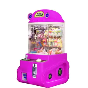 Schattige Arcade Machine Speelgoed Pop Doos Klauw Kraan Pluche Machine Met Munt Gebruikt Als Amusement Spel Cadeau