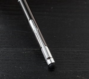 Stylo publicitaire 2-en-1 : Stylo bille et stylet en métal, personnalisable avec logo gravé, pointe de 1,0 mm - Product Image 4