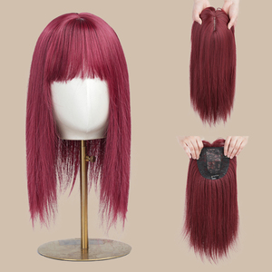 Faux postiche avec <span class=keywords><strong>frange</strong></span> rouge, Extension de <span class=keywords><strong>cheveux</strong></span> synthétiques une pièce naturelle pour femmes résistant à la chaleur - Product Image 1