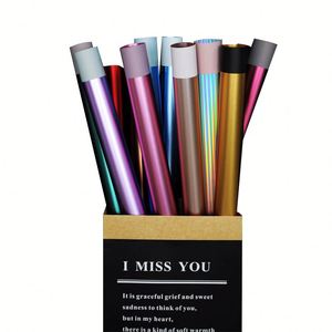 Papier d'emballage de luxe en film laser pour fleurs fraîches, papier d'emballage en plastique imperméable avec surface finition métallique lourde - Product Image 4