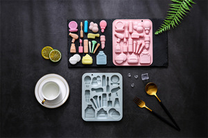 Moules à gâteau en silicone antiadhésif à motifs d'outils de maquillage, de qualité alimentaire, réutilisables, mignons, magnétiques, pour chocolat, bonbons et glace, bricolage - Product Image 6