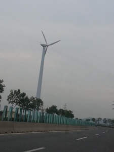 เครื่องกำเนิดไฟฟ้าพลังงานลม CE MPPT 220v 380V ครบชุด 10KW-30KW แบบเฟสเดียวและสามเฟส สำหรับใช้ในฟาร์มและบ้าน ได้รับการรับรอง - Product Image 2