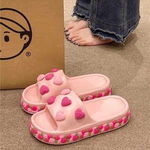 Pantuflas de Mujer con Diseño de Corazón y Flores, Suela Gruesa Antideslizante, para Verano, Moda para Usar en Interiores y Exteriores, Novedad 2026 - Product Image 1