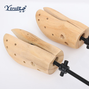Soportes de madera para zapatos Yinste, ajustables, para tacones altos, para dar forma y poner los zapatos. - Product Image 4