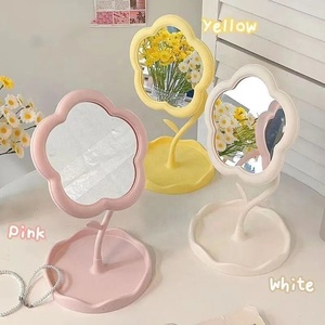 <span class=keywords><strong>Espejos</strong></span> <span class=keywords><strong>Decorativos</strong></span> de Escritorio con Diseño Floral Moderno y Creativo, <span class=keywords><strong>Espejos</strong></span> de Estilo Gao Yan para Celebridades en Línea, <span class=keywords><strong>Espejos</strong></span> <span class=keywords><strong>Decorativos</strong></span> para Dormitorio y Hogar - Product Image 1