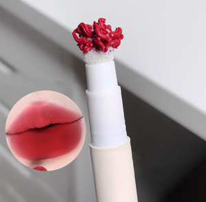 Rouge à lèvres mat à tête d'éponge douce imperméable avec motif de rouge à lèvres animé, vente chaude, mignon, Gege Bear Lip Powder Cream - Product Image 1
