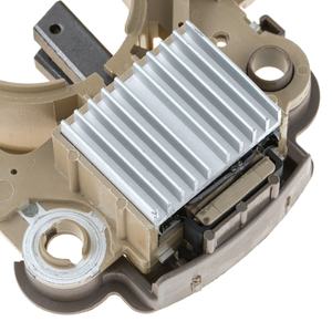 Pièces d'alternateur Régulateur d'alternateur <span class=keywords><strong>de</strong></span> voiture VR-B883 Neuf M847 Régulateur <span class=keywords><strong>de</strong></span> <span class=keywords><strong>tension</strong></span> automatique Générateur d'électricité automobile Utilisé f - Product Image 5