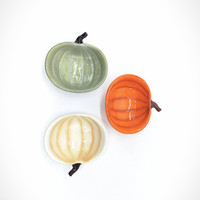 Assiette en céramique en forme de citrouille de couleur personnalisée de vente chaude plateau de bijoux d'art moderne pour la décoration intérieure pour Halloween