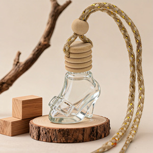 Creative High Heel <strong>Car</strong> Perfume Pendant, Stylish Aromatherapy <strong>Diffuser</strong> for Rearview Mirror - Product Image 1
