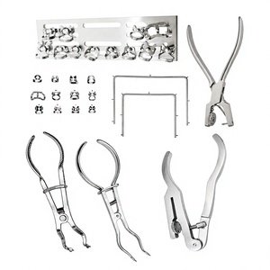 Kit d'instruments dentaires ergonomiques en caoutchouc certifiés CE BK Industrie Silver, comprenant des poinçons Ainsworth, des forceps Brewer et des pinces Ivory - Product Image 5