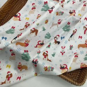 CHINO POPULAR CUSTOM POLIÉSTER TEJIDO Navidad IMPRESIÓN DIGITAL CEY TELA DE SATÉN ELÁSTICA PARA PIJAMAS DE MUJER - Product Image 4