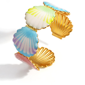 Bracelet sur le thème de l'océan en acier inoxydable plaqué or 18 carats avec coquillages arc-en-ciel, étoiles de mer et poissons marins, bijoux pour femmes - Product Image 5