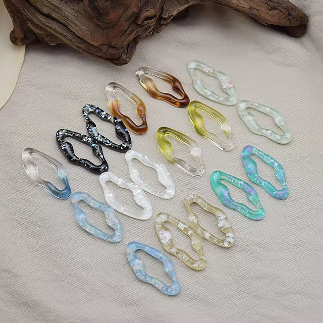 New Wholesale Clothing Accessories Innovative Design Resin Buckle Coated Ring Belt for Garments