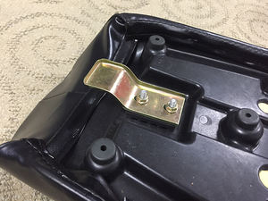 Asiento de Motocicleta de Cuero PU Suave para AX100, Piezas Originales de Fábrica OEM, Asiento para Motocicleta Suzuki de 100cc - Product Image 3