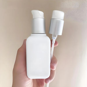 Máquina taponadora <span class=keywords><strong>de</strong></span> 4 ruedas <span class=keywords><strong>de</strong></span> goma <span class=keywords><strong>de</strong></span> silicona <span class=keywords><strong>de</strong></span> Venta caliente para varias tapas Atornillar Fácil <span class=keywords><strong>de</strong></span> operar Alta velocidad - Product Image 3