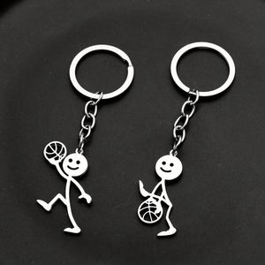 Llavero Personalizable de Acero Inoxidable con Diseño de Pareja de Hombres de Chispas, Estilo Divertido, para Entusiastas del Baloncesto - Product Image 1
