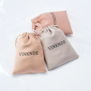 Pochettes en velours avec cordon de serrage, sacs cosmétiques réutilisables, pochette de rangement en tissu doux avec logo personnalisé imprimé - Product Image 3