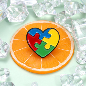 Autisme Couleur Rouge Jaune Bleu Vert <span class=keywords><strong>Joker</strong></span> Broche Collier Pin Métal Badge Coulée Gravure Conception Personnalisée Poisson D'avril Cadeau - Product Image 4