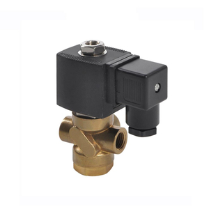 วาล์วน้ำโซลินอยด์ทองเหลืองแบบสามทาง ขนาด DN8 1/4 นิ้ว 12V DC ใช้งานได้ทั่วไป แบบทำงานโดยตรง ยี่ห้อ COVNA ลดราคาพิเศษ B2Bclearance Sale - Product Image 1