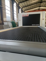 Machine de presse à membrane de stratification de porte de travail du bois de PVC de système de goupille