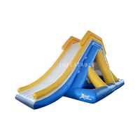 Toboggans gonflables flottants en PVC de haute qualité pour parc aquatique