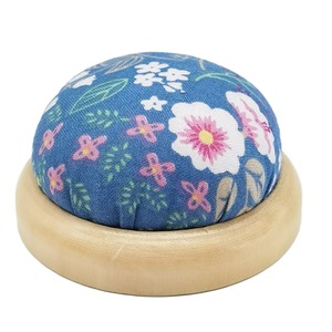 Madeira maciça DIY Agulha Almofada Cores Misturadas Floral Impresso Agulha Pin Almofada Titular DIY Artesanato Ferramenta Costura Needlework - Product Image 5