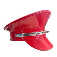 Chapeaux de fête punk de Noël en gros, style capitaine, rouges, en similicuir verni, avec clous et pointes
