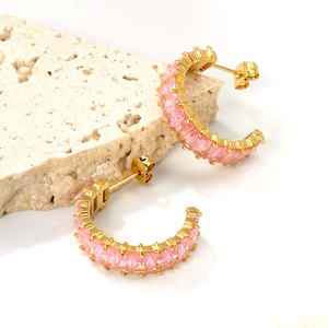 Pendientes de tuerca en forma de C con cristal rosa, chapados en oro, de aleación de zinc, joyería de moda para fiesta, pendientes geométricos para mujer. - Product Image 1