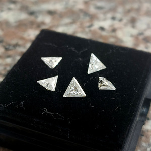 Moissanite synthétique de couleur blanche DE, taille triangle, créée en laboratoire, pierre non montée pour la fabrication de bijoux - Product Image 4