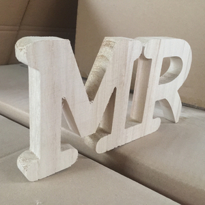 Recortes sin pintar Formas Mr & Mrs Letrero de madera Alfabetos 3D de pie Números de letras de madera para decoraciones de eventos de boda - Product Image 3