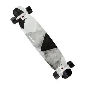 Meilleure vente Pro Canadian Maple Complete tech deck grip tape tabla de skate freestyle skateboard