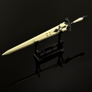 <span class=keywords><strong>Final</strong></span> <span class=keywords><strong>Fantasy</strong></span> 7 jeu arme périphérique modèle Claude Destruction épée diamant épée diamant guerrier 22CM tout métal jouet épée - Product Image 4