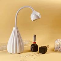 Lampe de table UV/LED pour le durcissement, design réglable, technologie LED Light-on-Plate, modèle F5 pour nail art, matériau ABS, logo personnalisé, fabrication en usine
