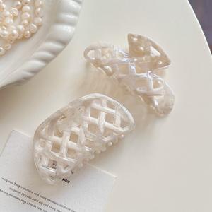 Pinzas de Pelo de Acetato Unisex con Diseño de Diferentes Formas, Mezcla de Colores Frescos, Pinzas de Pelo Elegantes de Estilo Japonés y Coreano para Uso Diario - Product Image 3