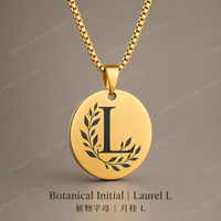 Collier avec pendentif initial botanique, médaillon personnalisé avec lettre, bijoux floraux, cadeau significatif pour hommes et femmes