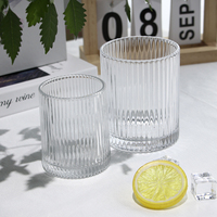 Tasse transparente personnalisée pour bar de fête à usage domestique vente en gros d'usine de tasse en verre résistant à la chaleur whisky classique en forme de rayure