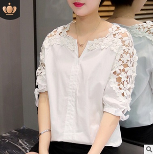 Großhandel Sommer New Style Plus Size Damen lose koreanische Version der hohlen Bluse Lace Bottom ing Shirt Damen Bluse - Product Image 1